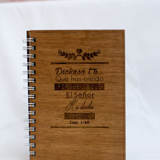 Cuaderno grabado madera carton